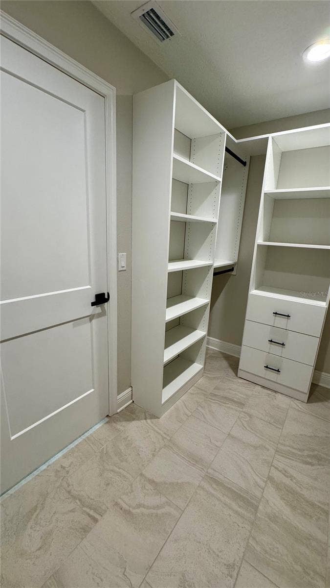 18441 SW 66TH LOOP, Dunnellon, FL 34432 Master closet