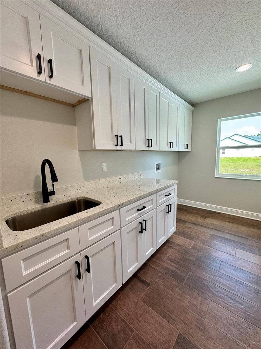 18441 SW 66TH LOOP, Dunnellon, FL 34432 Laundry