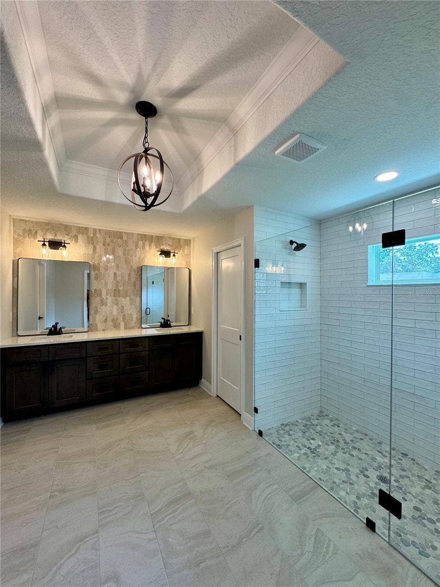18441 SW 66TH LOOP, Dunnellon, FL 34432 Master bath