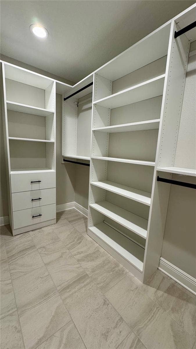 18441 SW 66TH LOOP, Dunnellon, FL 34432 Master closet