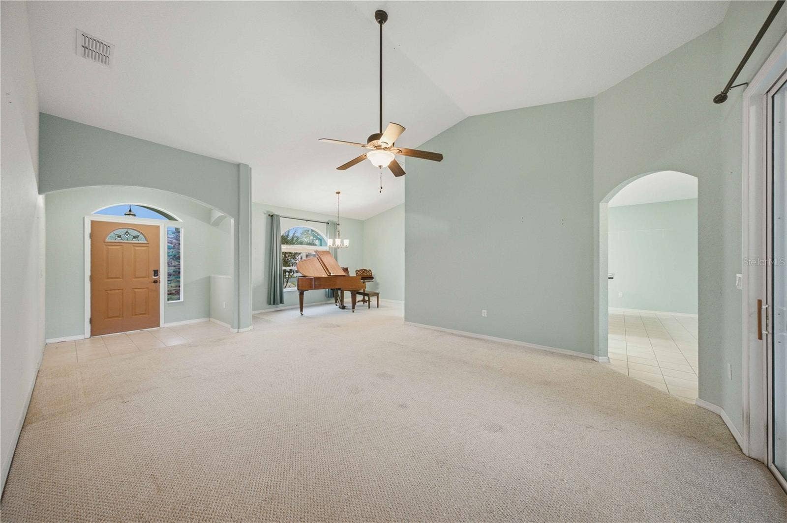 15456 CAMBRIA DRIVE, Brooksville, FL 34604 Living room