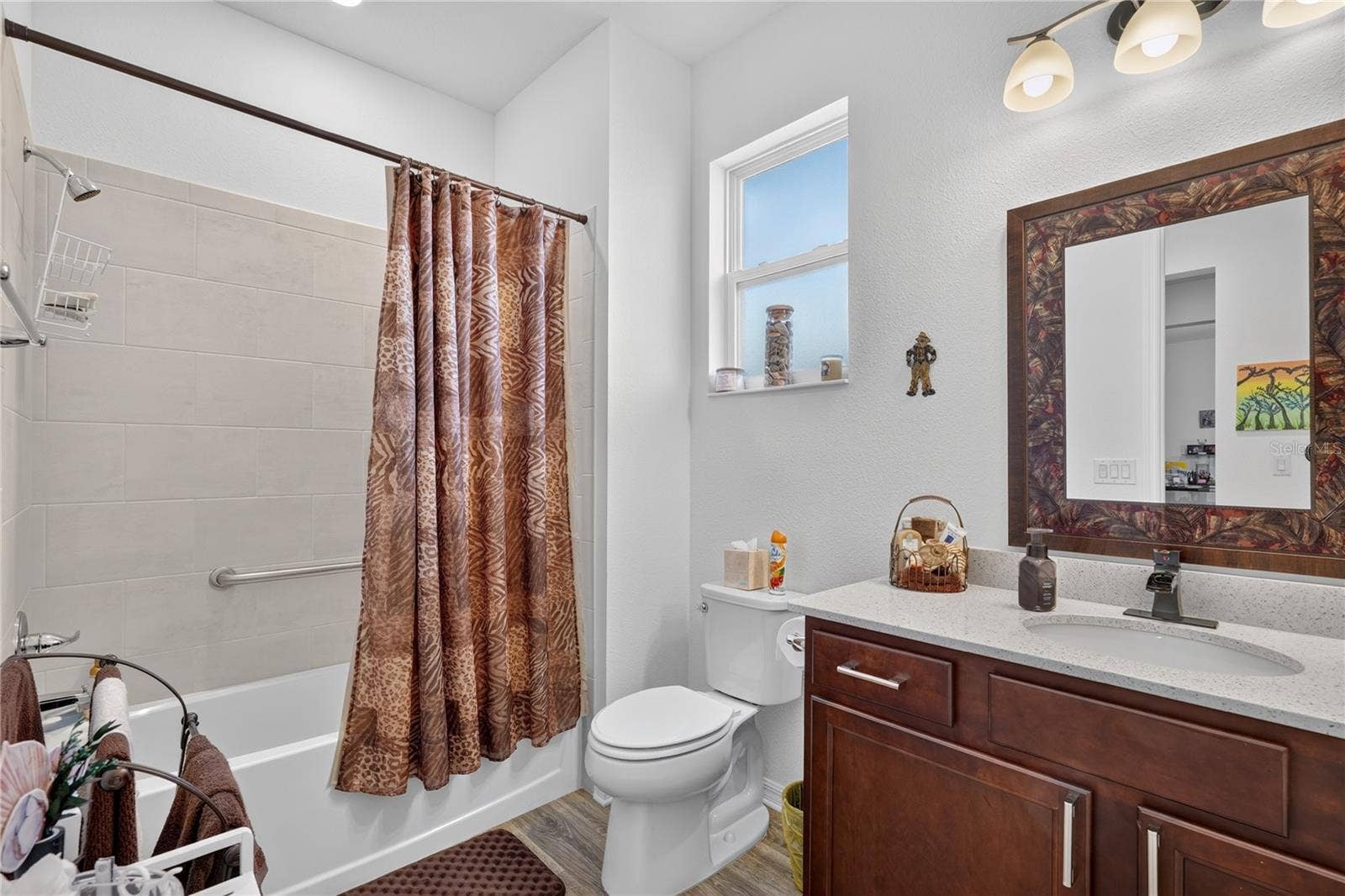 8820 SW 104TH CIRCLE, Ocala, FL 34481 Guest Bath