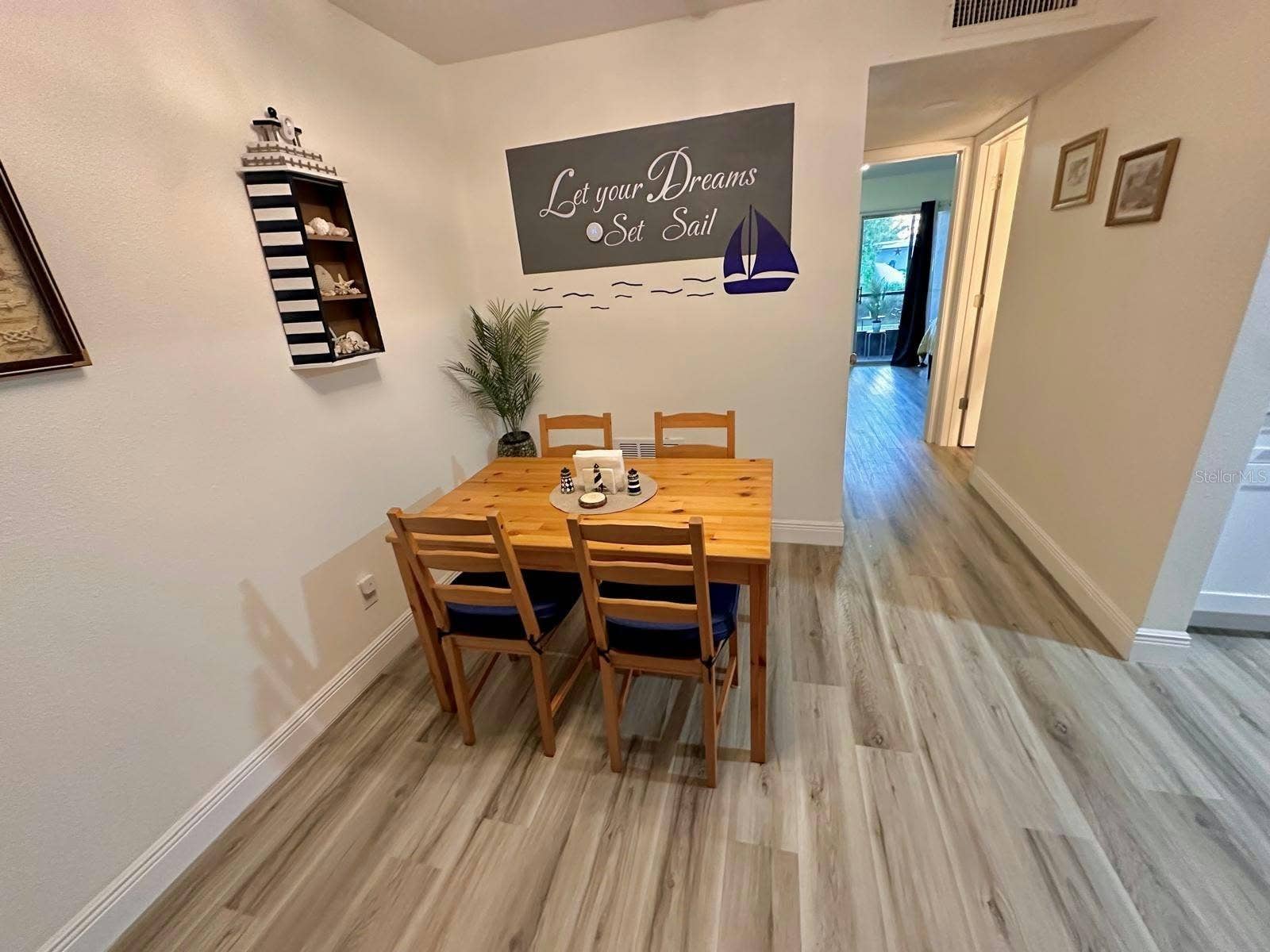 9209 TUDOR DRIVE, #C104, Tampa, FL 33615 9209 TUDOR DRIVE, #C104, Tampa, FL 33615