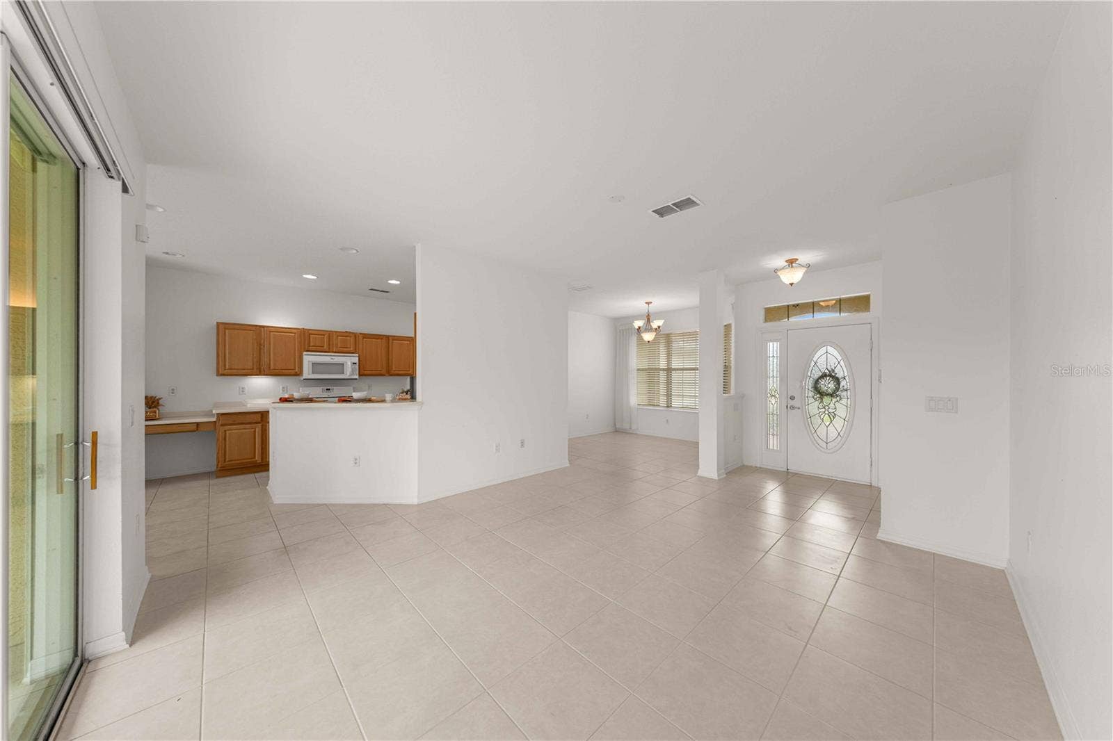 8479 SW 84TH LOOP, Ocala, FL 34481 Foyer View