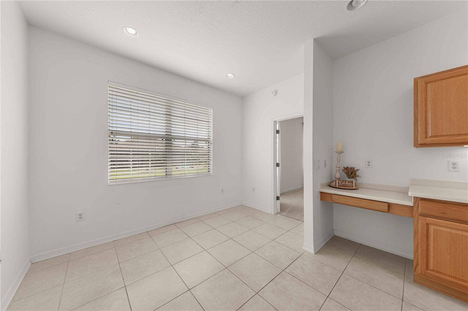 8479 SW 84TH LOOP, Ocala, FL 34481 Eat-in-Kitchen