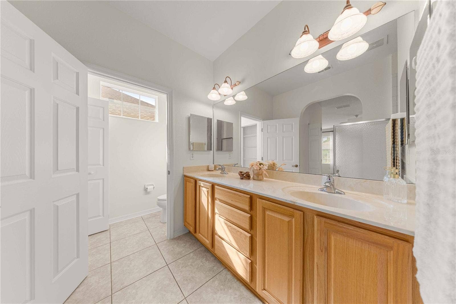 8479 SW 84TH LOOP, Ocala, FL 34481 Primary Bath