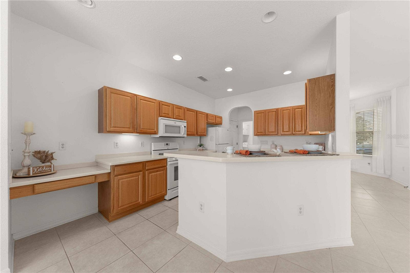 8479 SW 84TH LOOP, Ocala, FL 34481 Kitchen
