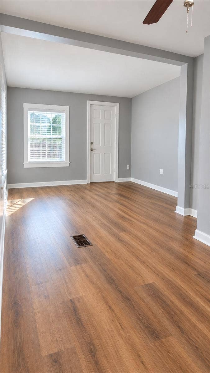 901 JAMAJO BOULEVARD, Orlando, FL 32803