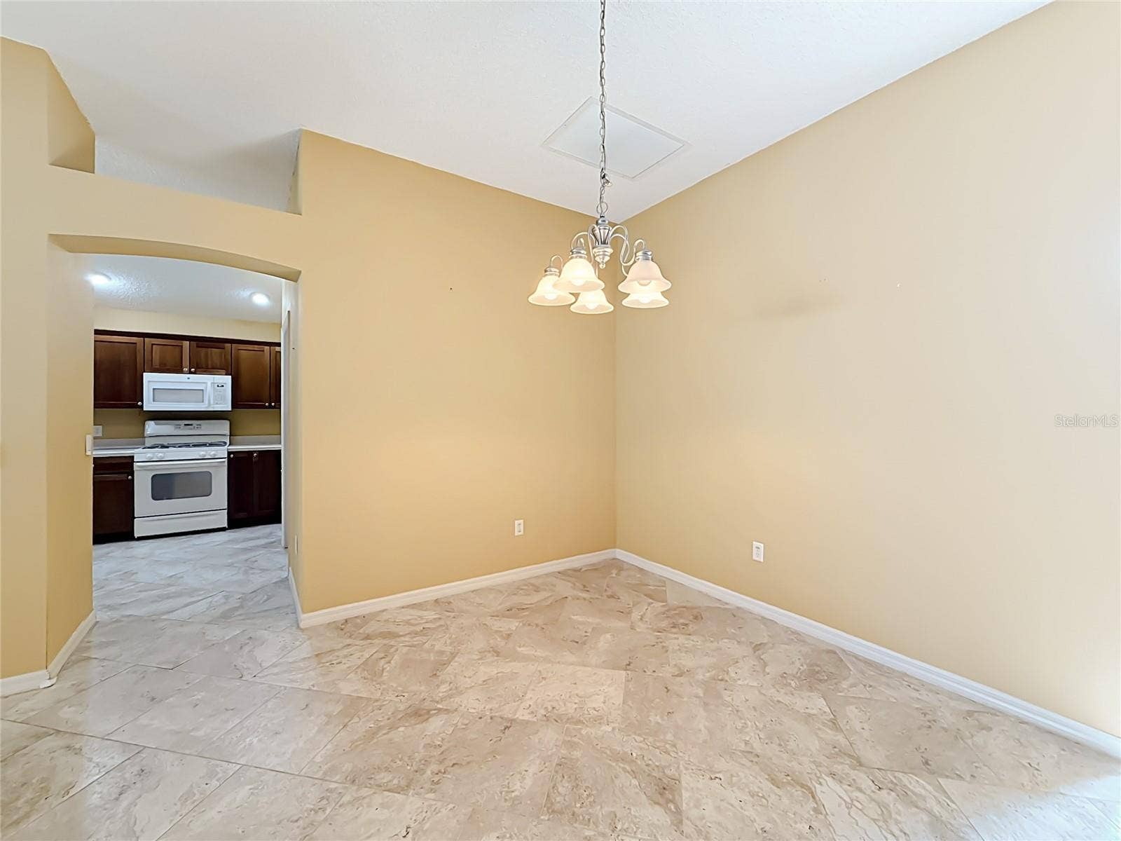 863 CASTLEBERRY CIRCLE, The Villages, FL 32162 863 CASTLEBERRY CIRCLE, The Villages, FL 32162