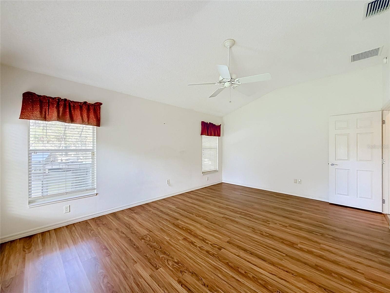 863 CASTLEBERRY CIRCLE, The Villages, FL 32162 863 CASTLEBERRY CIRCLE, The Villages, FL 32162