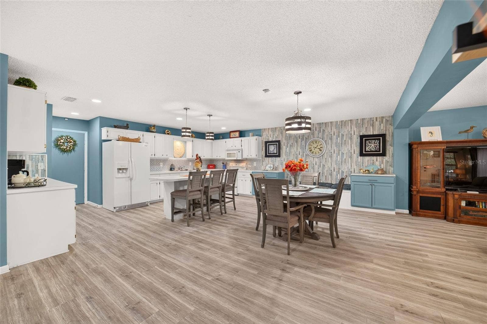 8711 SW 92ND PLACE, #D, Ocala, FL 34481 8711 SW 92ND PLACE, #D, Ocala, FL 34481