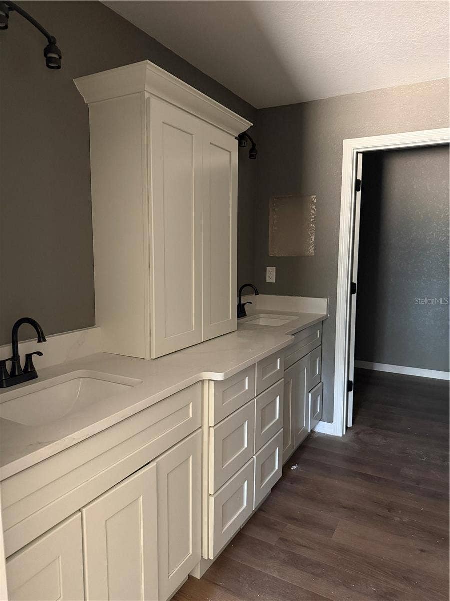 6577 SW 131ST PLACE, Ocala, FL 34473 6577 SW 131ST PLACE, Ocala, FL 34473
