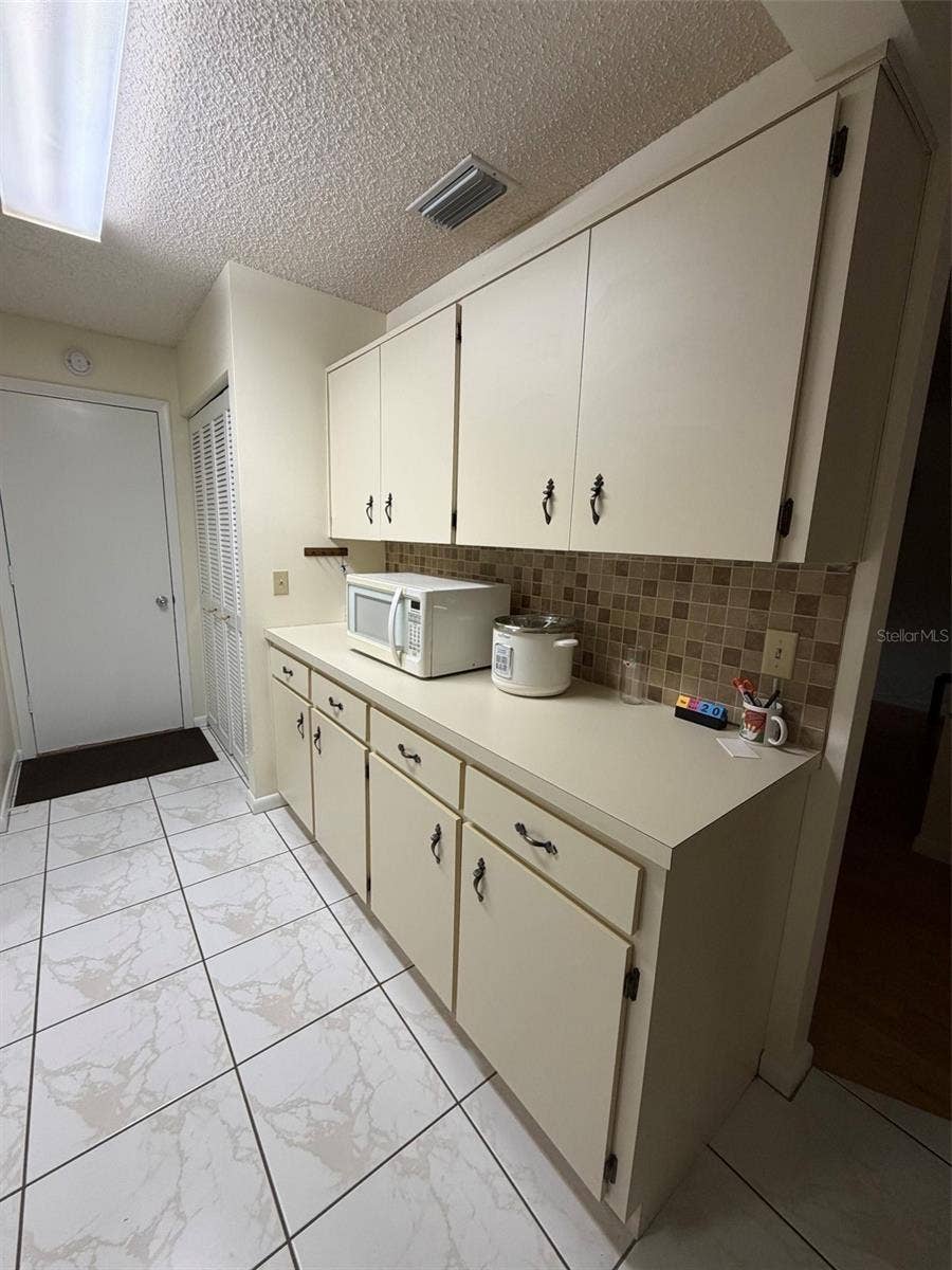 9200 SW 83RD COURT, #C, Ocala, FL 34481 9200 SW 83RD COURT, #C, Ocala, FL 34481