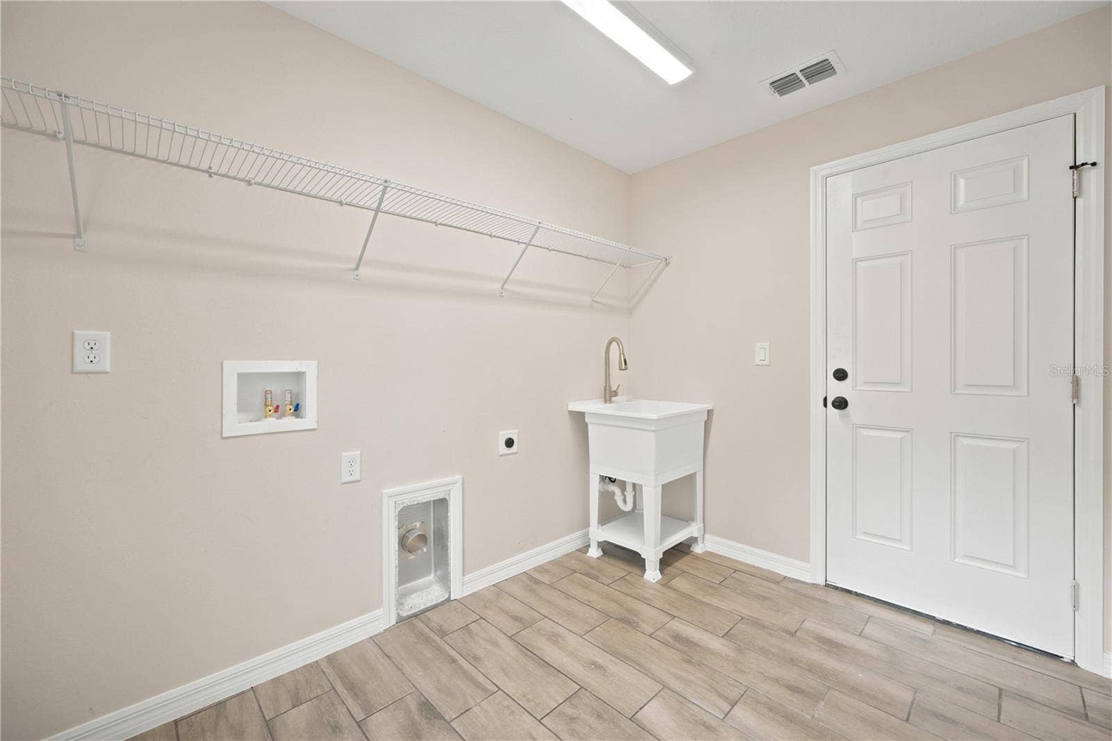 1557 SW SEAWEED AVENUE, Dunnellon, FL 34431