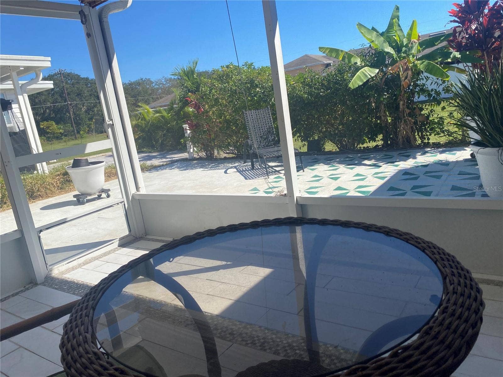 4409 CLUB CIRCLE, Lake Wales, FL 33898 Back screened porch opens to your courtyard.