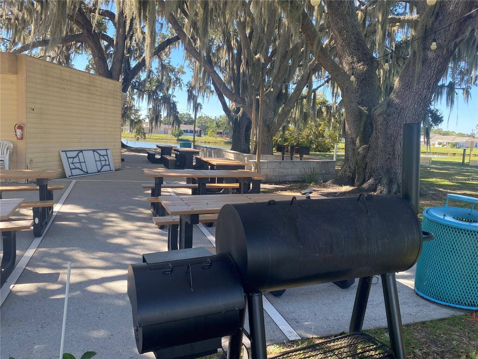 4409 CLUB CIRCLE, Lake Wales, FL 33898 Community get-together outdoor event area.