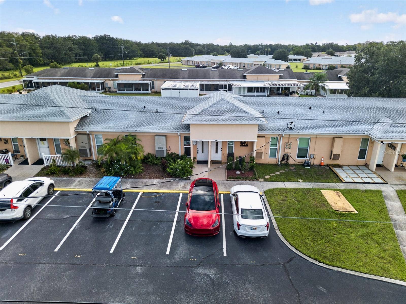 4409 CLUB CIRCLE, Lake Wales, FL 33898 Enjoy carefree Florida living in this charming 1 Bedroom / 1 Bath Villa located in the all-age Lakeshore Club Community with RESORT-STYLE AMENITIES!
