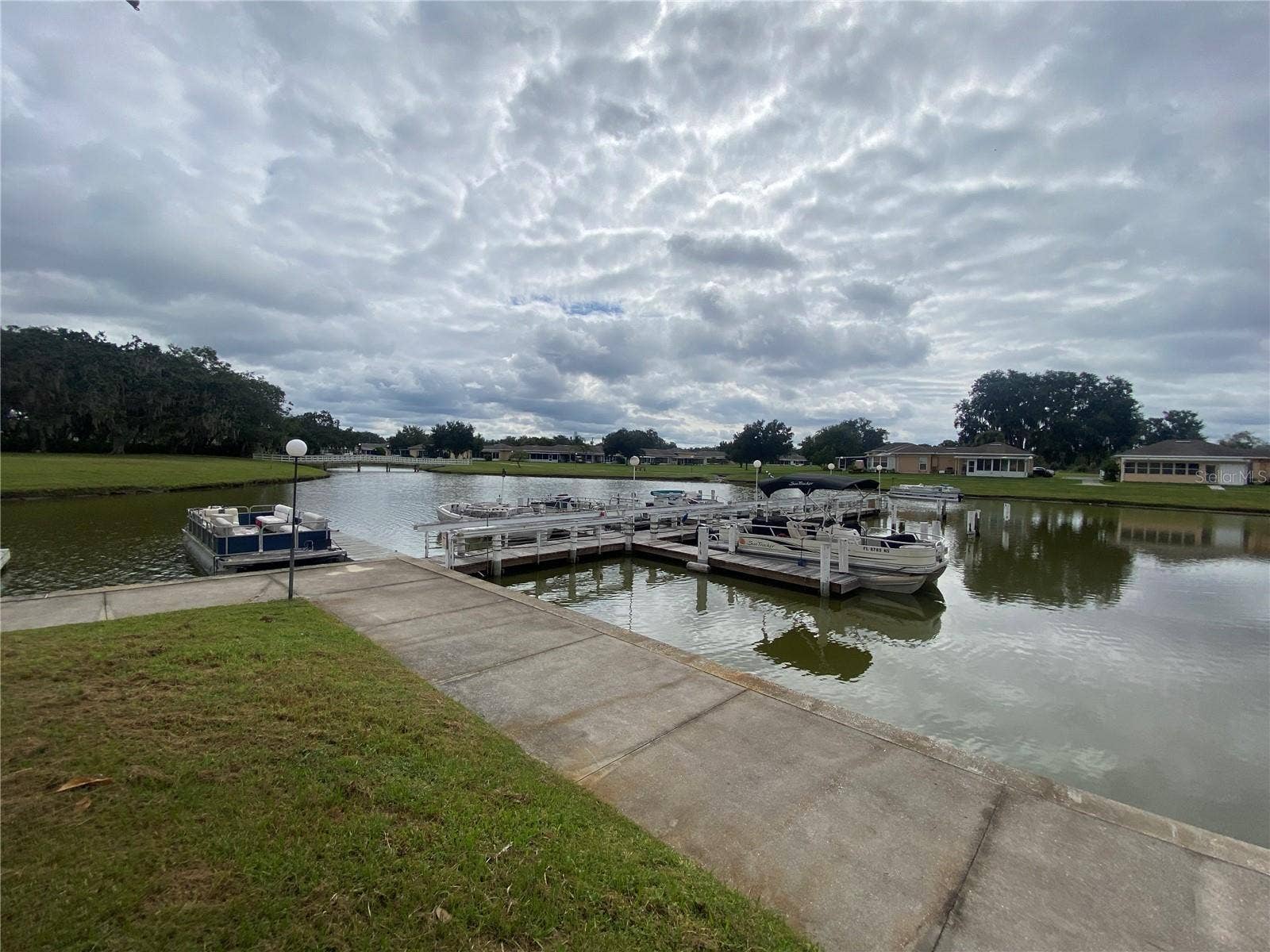 4409 CLUB CIRCLE, Lake Wales, FL 33898 Boat dockage is available for an additional fee.
