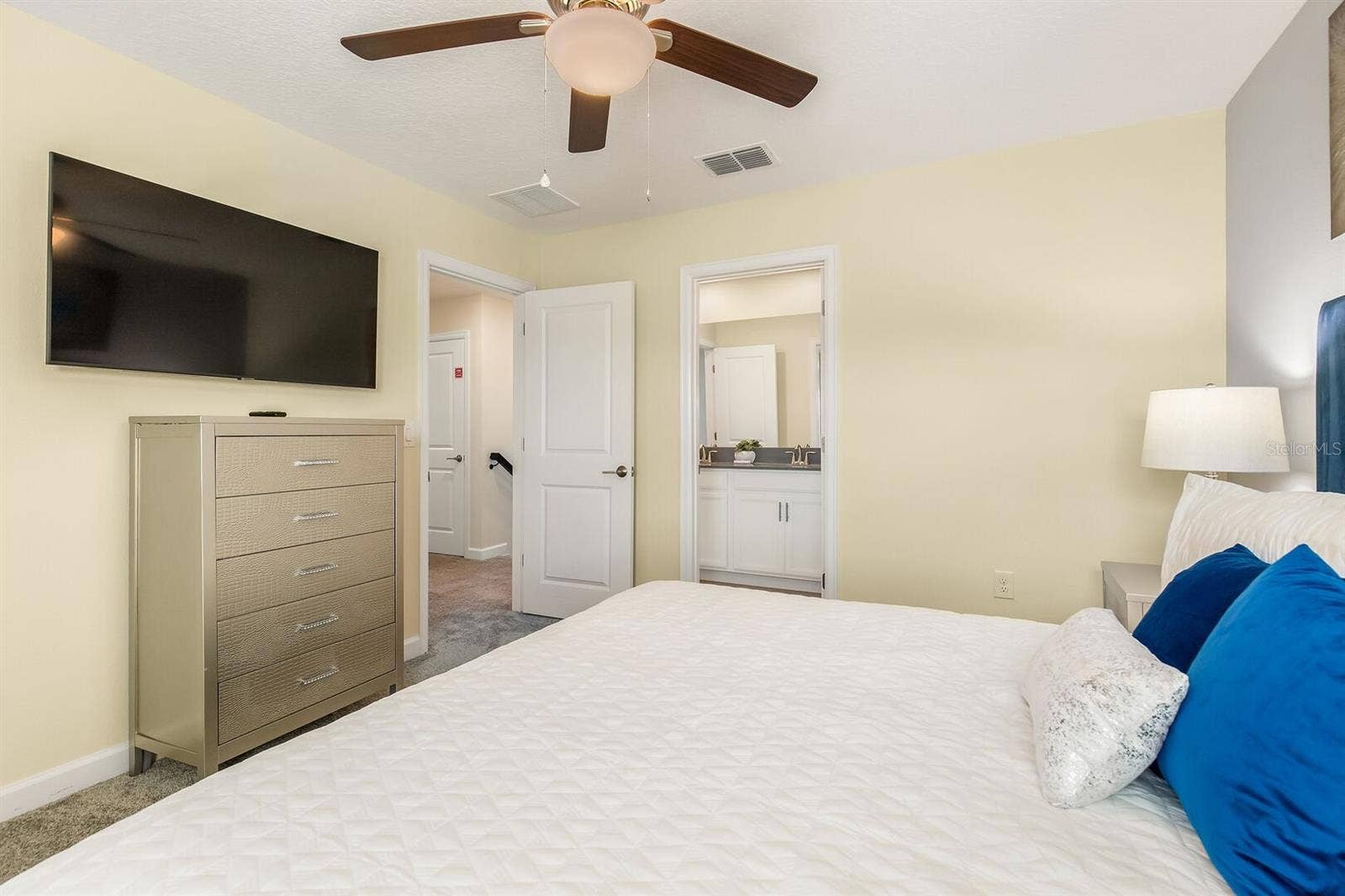 9012 SOMMERSET HILLS DRIVE, Davenport, FL 33896 9012 SOMMERSET HILLS DRIVE, Davenport, FL 33896