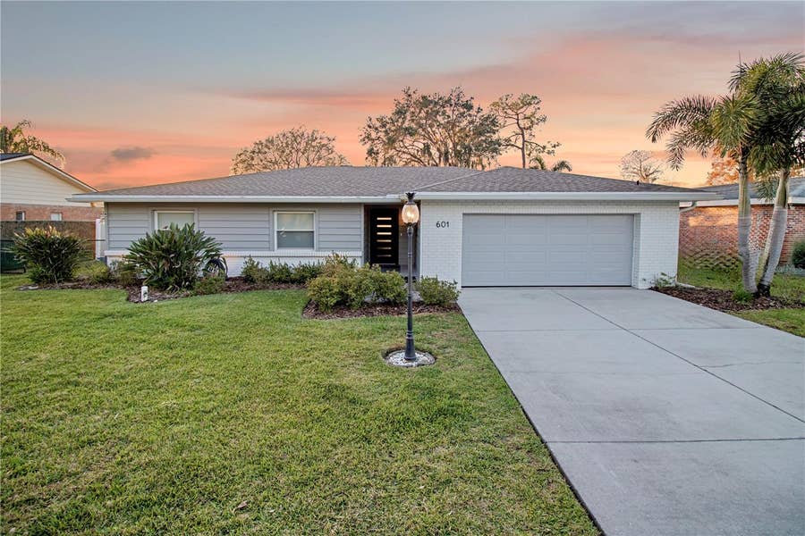 Property photo for 601 LAKE PANSY DRIVE NW, Winter Haven, FL