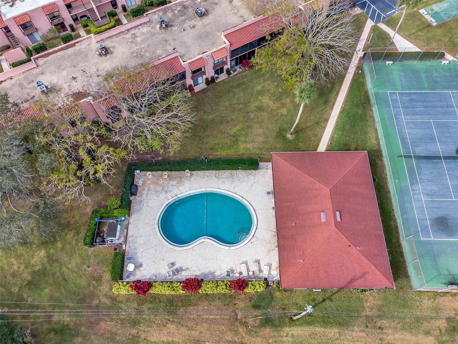 210 LA CASA, #210, Lake Wales, FL 33898 Aerial view of Pool & Clubhouse
