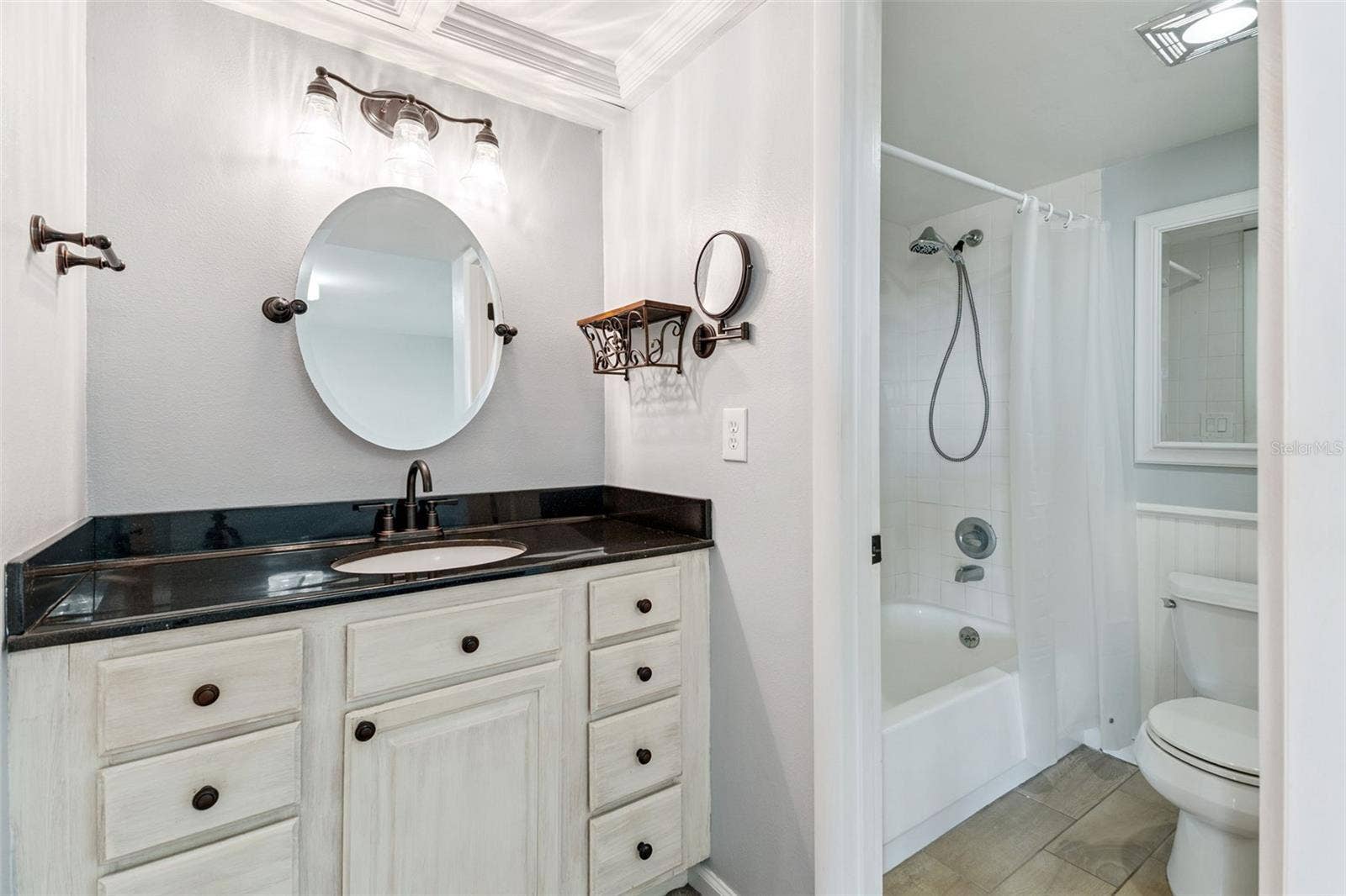 210 LA CASA, #210, Lake Wales, FL 33898 Primary Bath