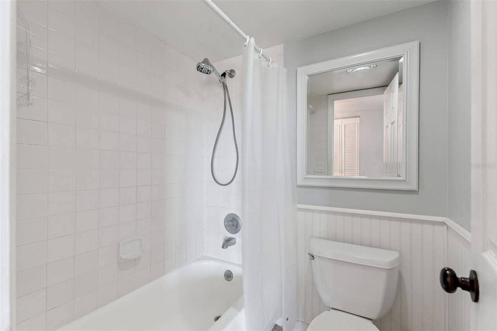 210 LA CASA, #210, Lake Wales, FL 33898 Primary bath