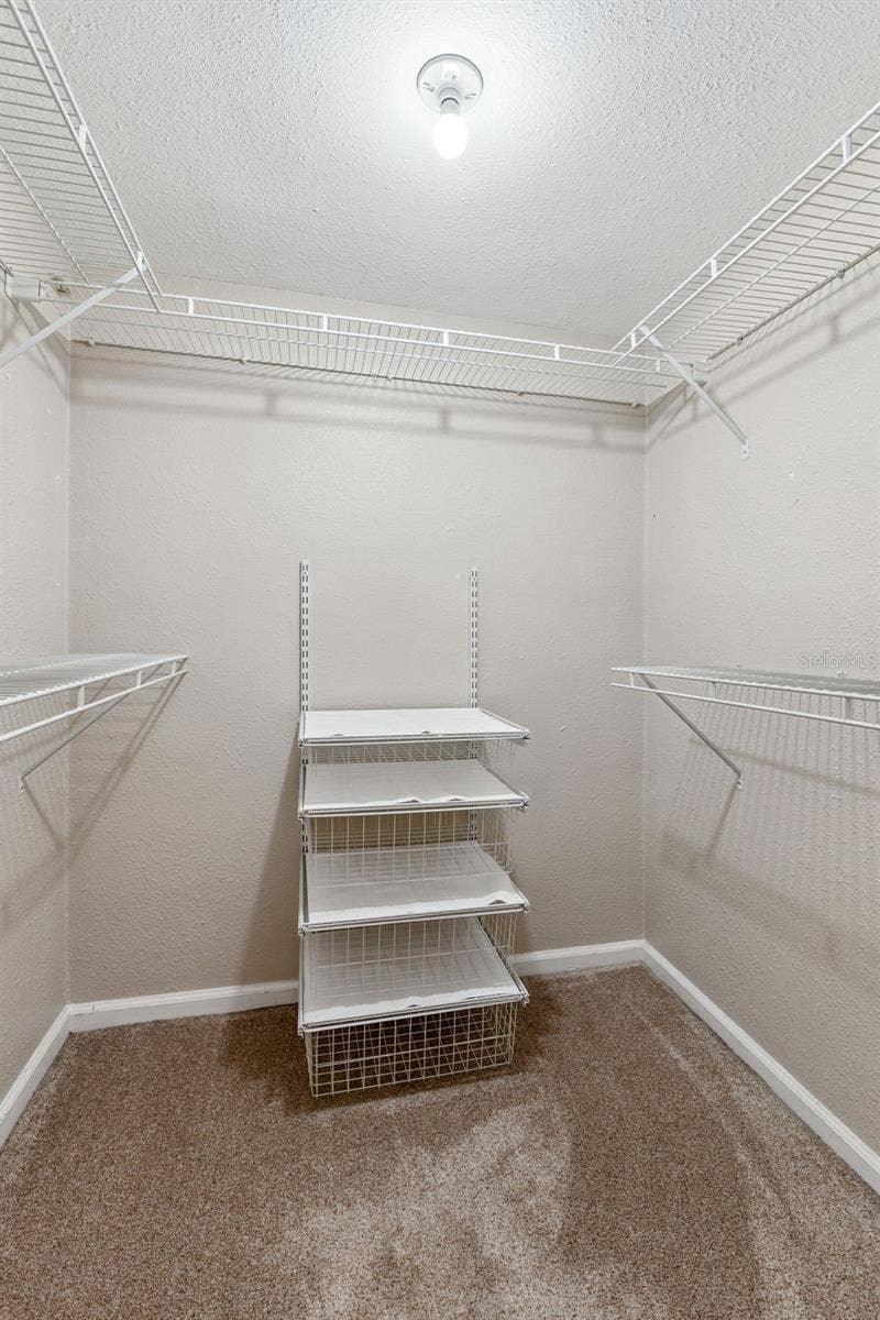 210 LA CASA, #210, Lake Wales, FL 33898 Large walk in closet