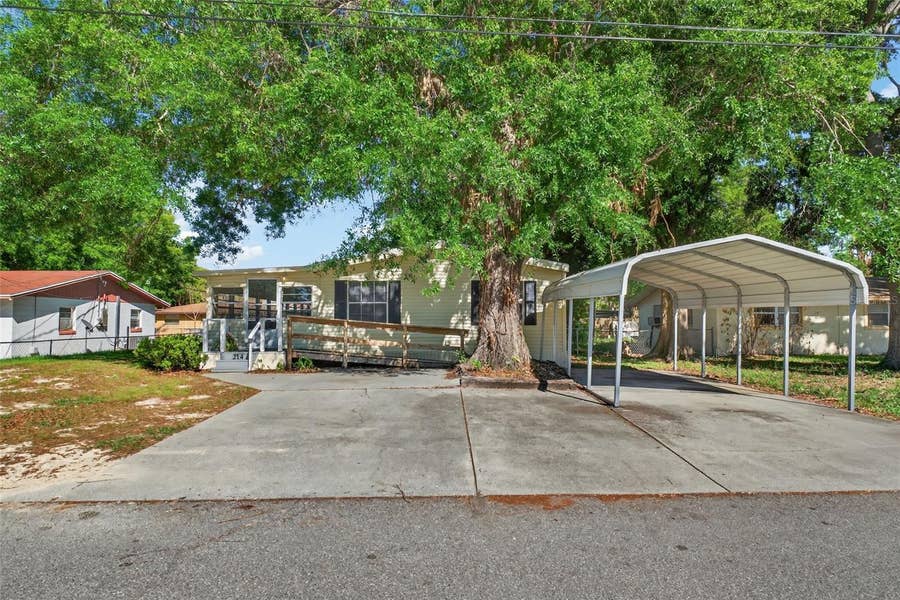 Property photo for 214 CANOVA DRIVE, Auburndale, FL