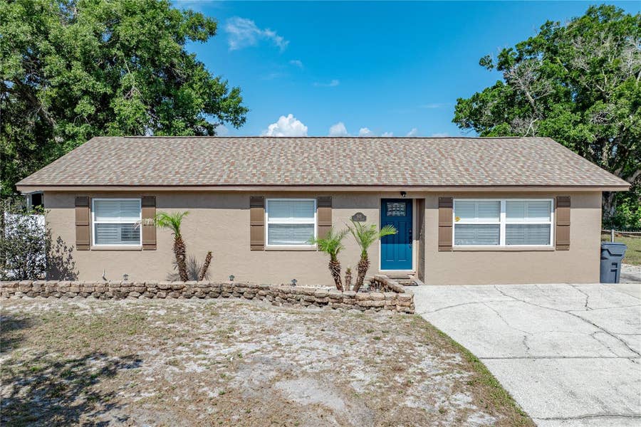 Property photo for 505 MAGGIE CIRCLE, Winter Haven, FL