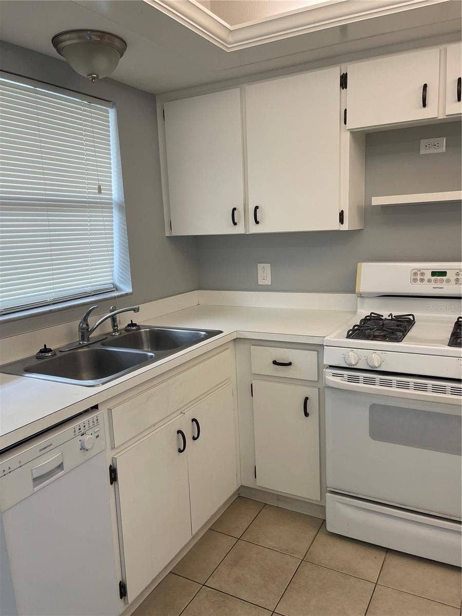 150 EL DORADO, #105, Winter Haven, FL 33884 150 EL DORADO, #105, Winter Haven, FL 33884