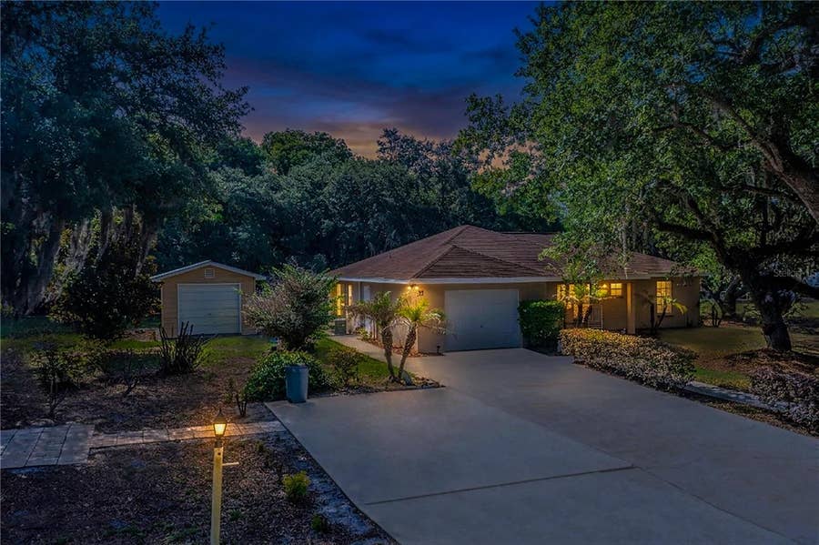 Property photo for 33 PINEWOOD DRIVE, Haines City, FL