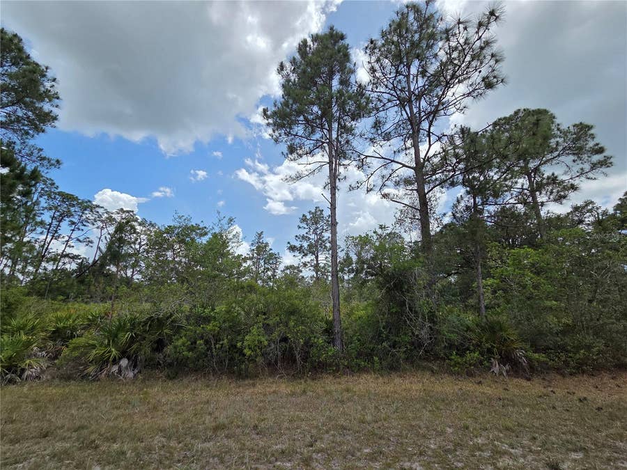 Property photo for 915 LAGUNA DR, Indian Lake Estates, FL