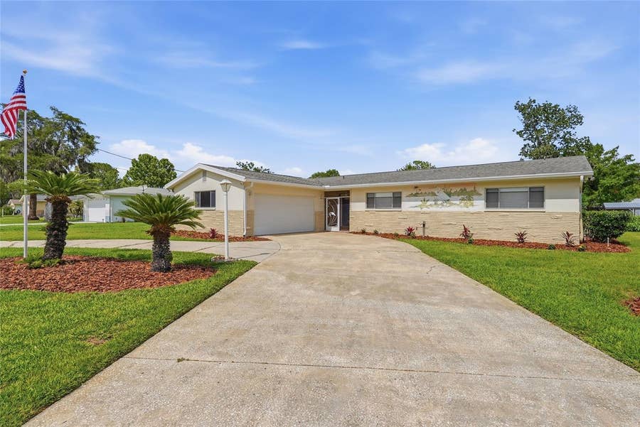 Property photo for 1401 SE PARADISE AVENUE, Crystal River, FL