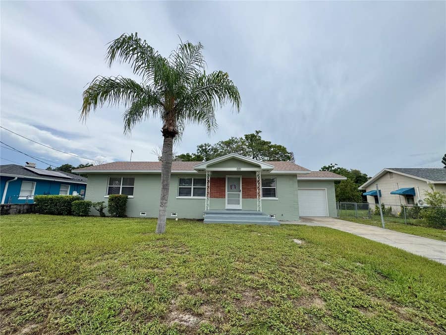 Property photo for 921 AVENUE E NE, Winter Haven, FL