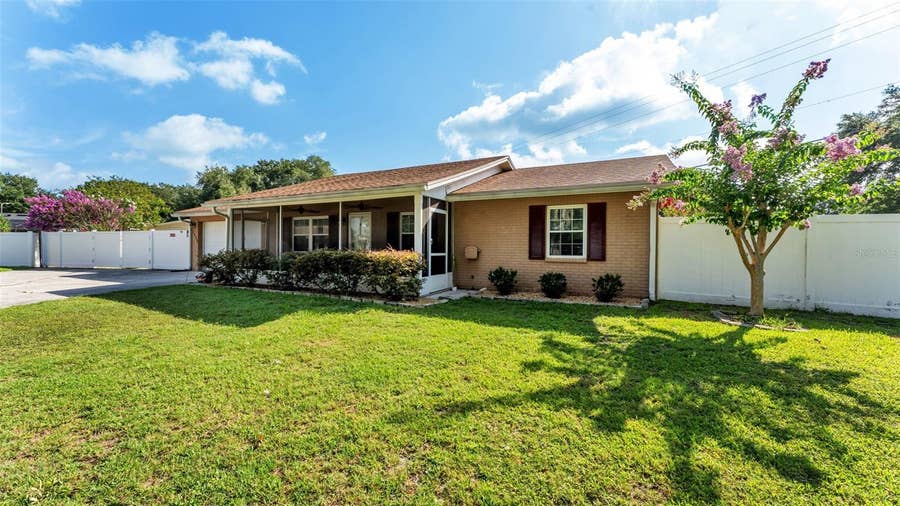 Property photo for 7003 SHEFFIELD DRIVE, Lakeland, FL