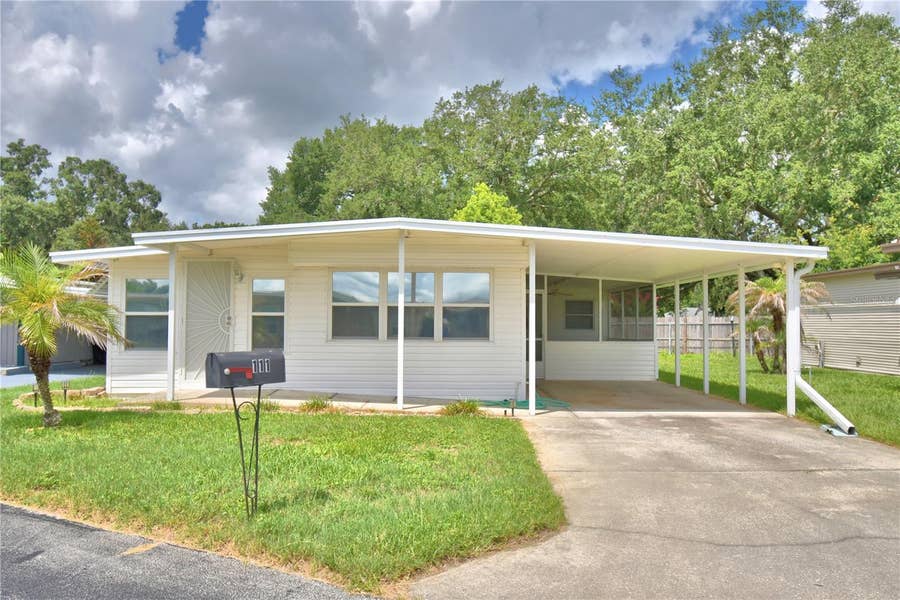 Property photo for 111 PARADISE LANE, Auburndale, FL