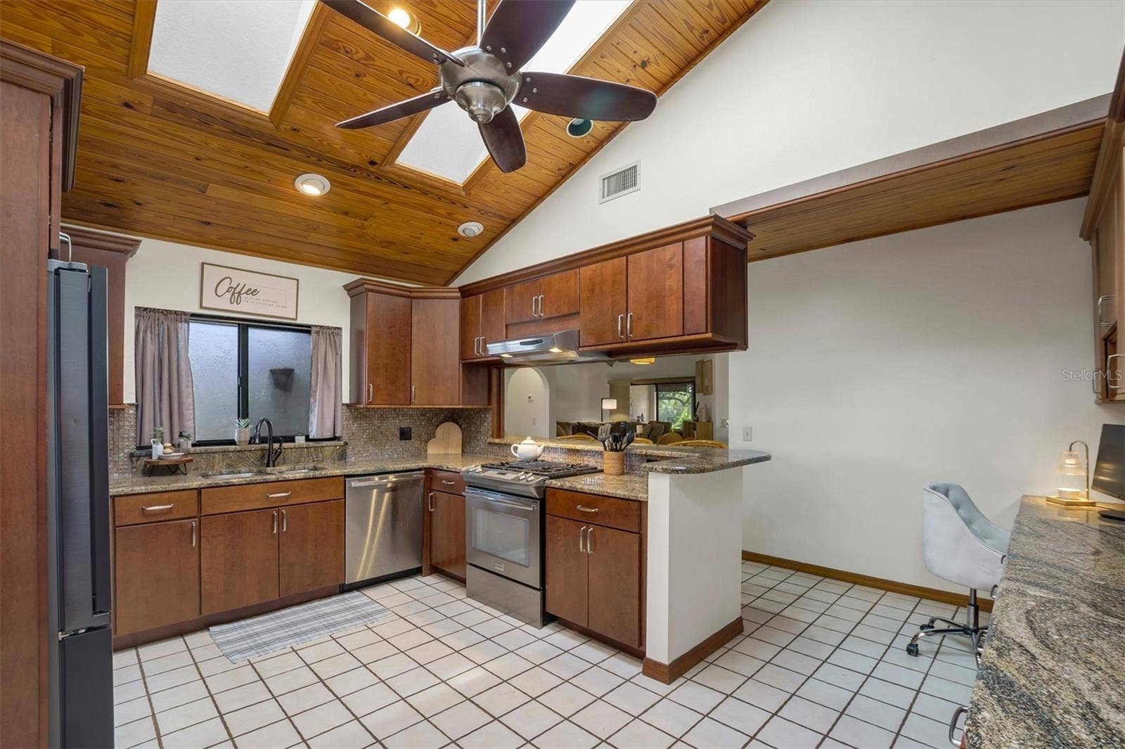 503 CLUBHOUSE DRIVE, Lake Wales, FL 33898 503 CLUBHOUSE DRIVE, Lake Wales, FL 33898