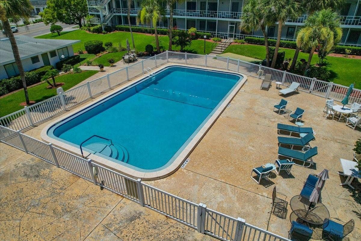 1700 6TH ST NW, #C24, Winter Haven, FL 33881 Community pool