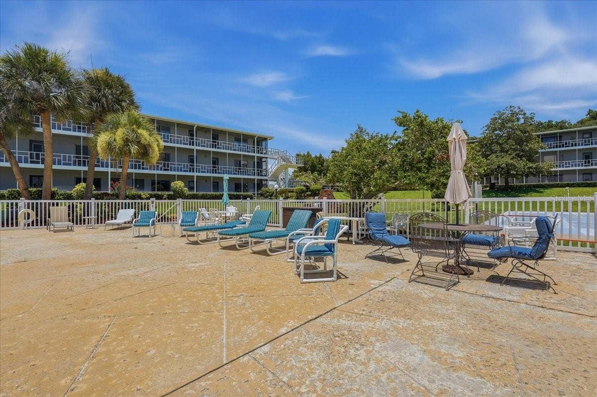 1700 6TH ST NW, #C24, Winter Haven, FL 33881 Community pool side