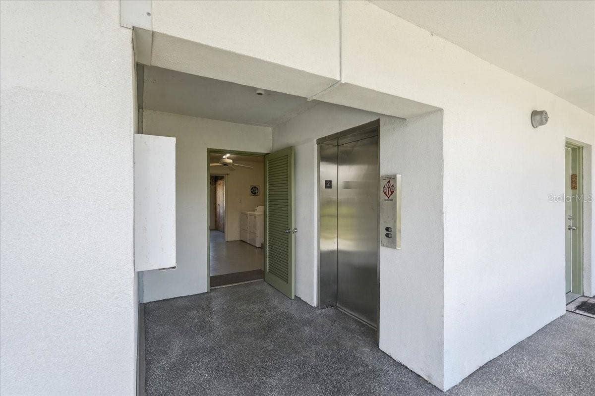 1700 6TH ST NW, #C24, Winter Haven, FL 33881 Elevator