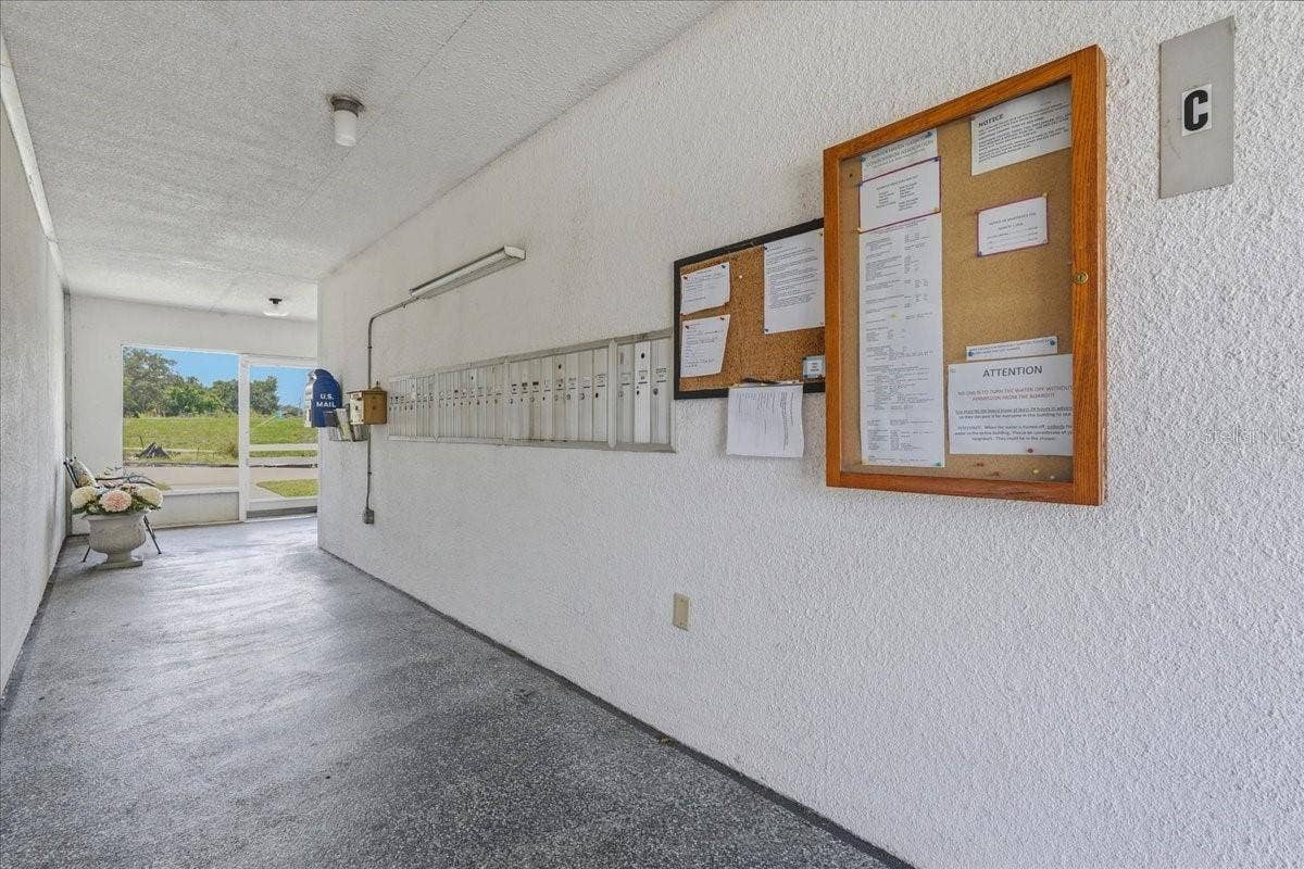 1700 6TH ST NW, #C24, Winter Haven, FL 33881 Mailboxes