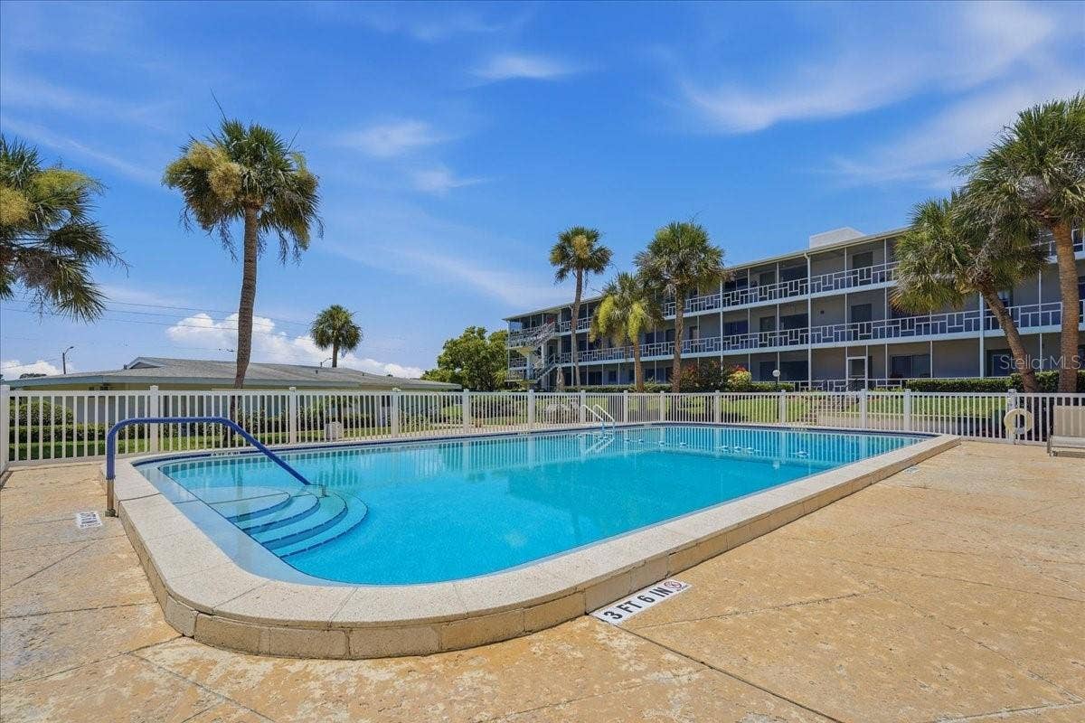 1700 6TH ST NW, #C24, Winter Haven, FL 33881 Community pool