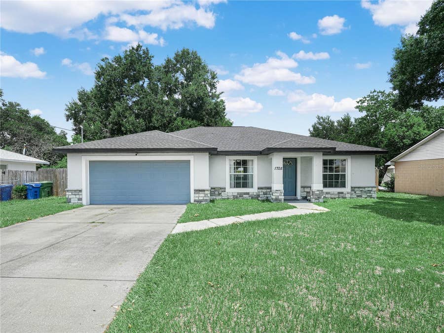 Property photo for 1705 SANDALWOOD CIRCLE SW, Winter Haven, FL