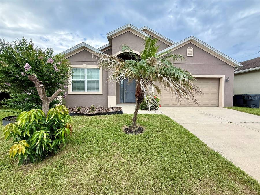 Property photo for 811 KRENSON WOODS LANE, Lakeland, FL
