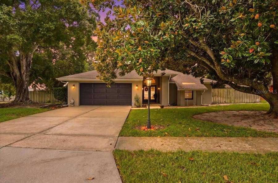 Property photo for 238 COLLEGE GROVE CIRCLE NE, Winter Haven, FL