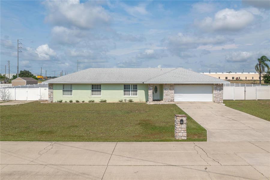 Property photo for 411 COUNTRY PINE ROAD, Haines City, FL