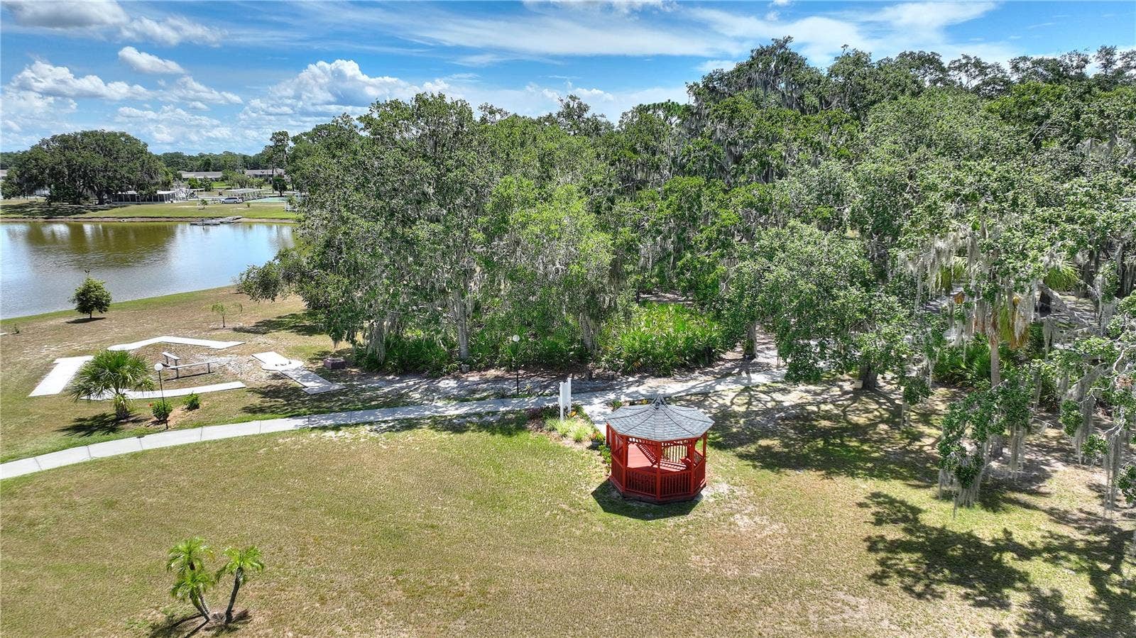 2637 CLUB CIRCLE, Lake Wales, FL 33854