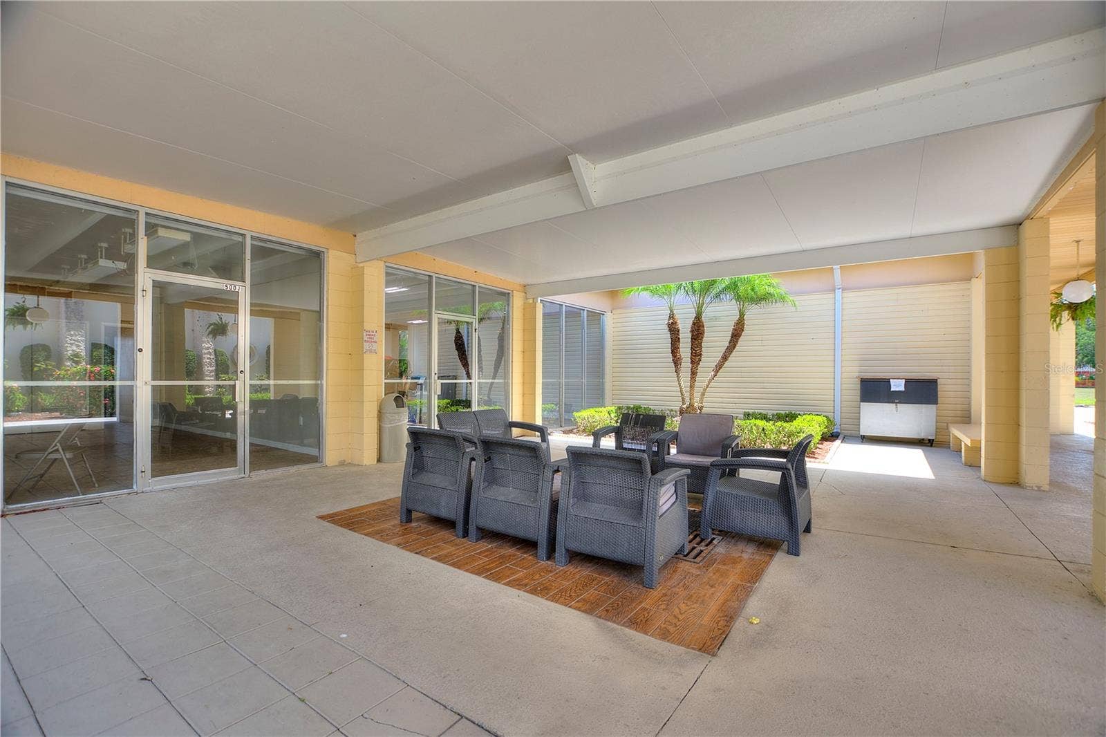 2637 CLUB CIRCLE, Lake Wales, FL 33854