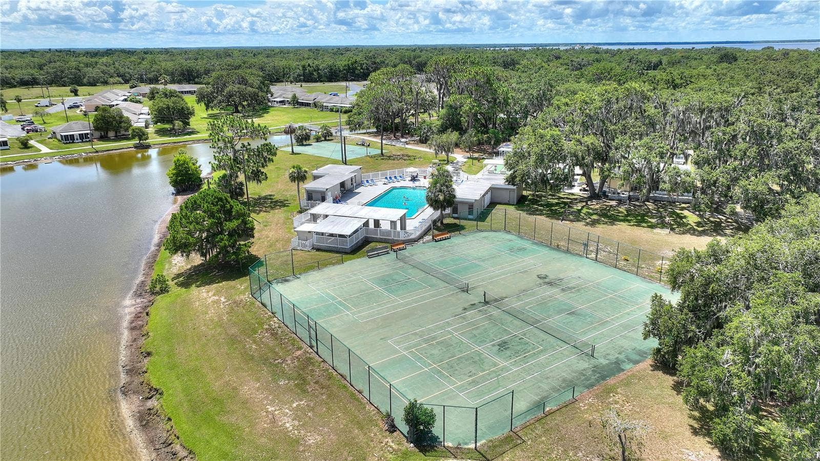 2637 CLUB CIRCLE, Lake Wales, FL 33854